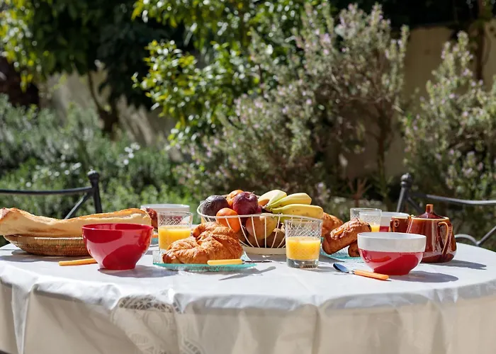 Eden 2 By Halldis 昂蒂布